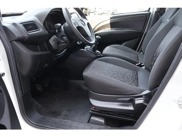 Opel Combo 1.6 CDTi L2H1 Edition 2019 Diesel 26