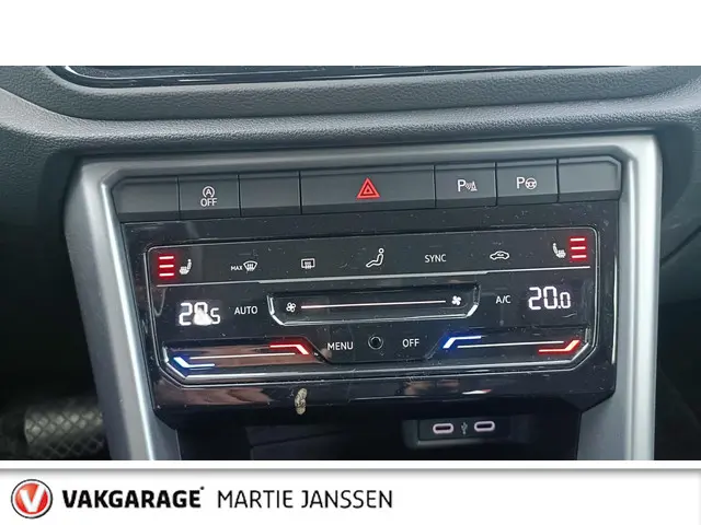 Volkswagen T-Roc 1.5 TSI Life Business 2022 Benzine 34