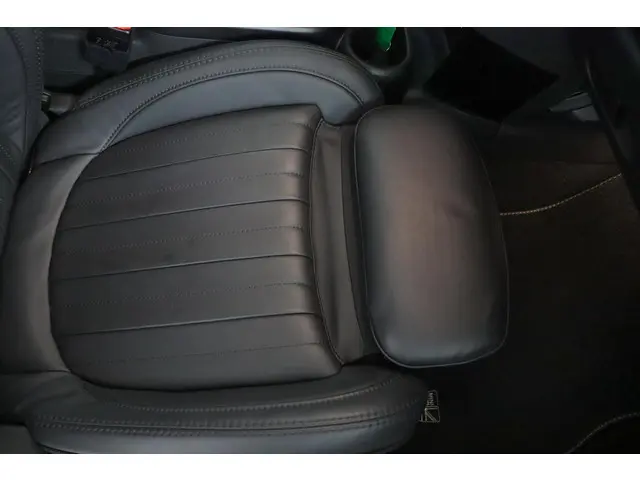 MINI Electric MINI Yours 33 kWh 2021 Elektrisch 37