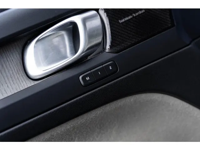 Volvo XC40 1.5 T2 Plus Dark 2022 Benzine 23