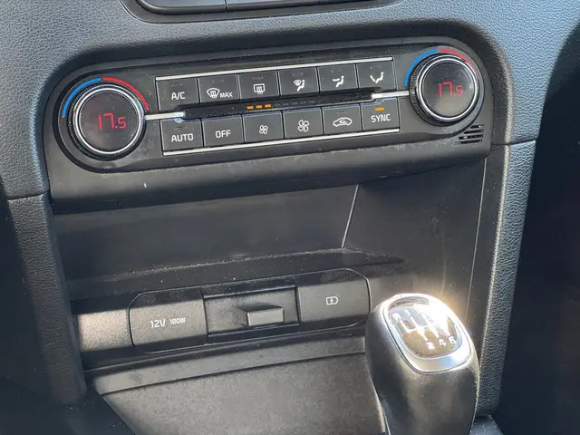 Kia Ceed Sportswagon 1.5 T-GDi DynamicLine 2021 Benzine 19