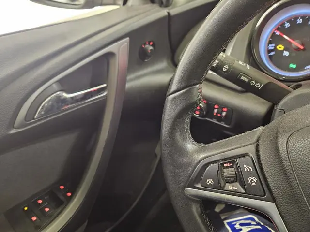 Opel Astra 1.4 Turbo Business + 2013 Benzine 15