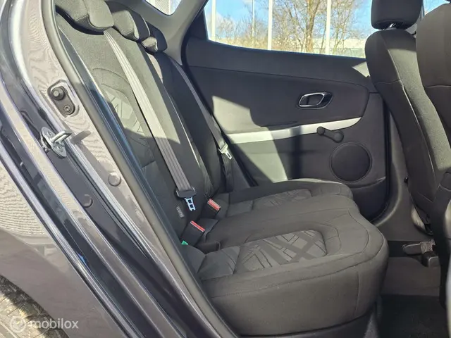 Kia cee'd 1.6 GDI ComfortLine |Jaar Garantie !! 2015 Benzine 26
