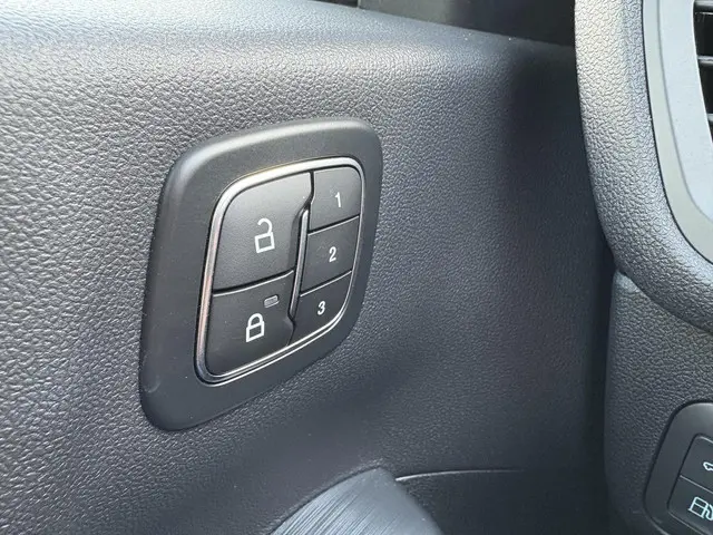 Ford Kuga 2.5 PHEV ST-Line X 2024 Hybride Benzine 18