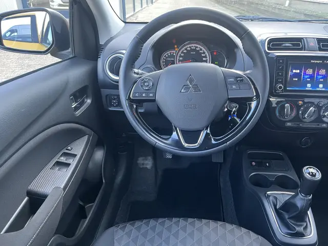 Mitsubishi Space Star 1.2 Active 2020 Benzine 39