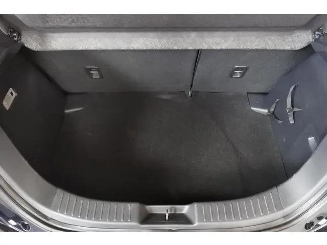 Mazda 2 1.5 90pk Nakama 2016 Benzine 32