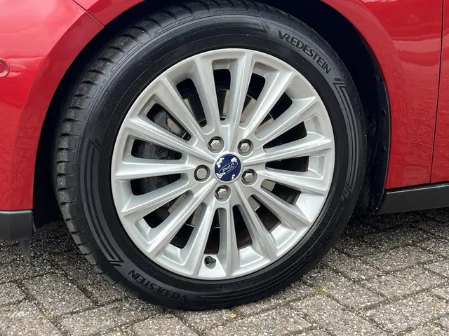 Ford Focus 1.5 Ecoboost Titanium 2015 Benzine 10