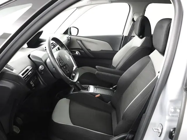 Citroën Grand C4 Picasso 1.6 THP Business 2014 Benzine 15