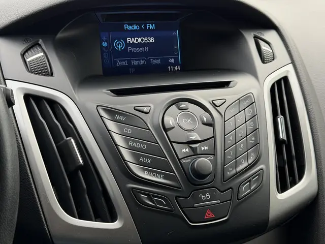 Ford Focus Wagon 1.0 EcoBoost Edition 2014 Benzine 13