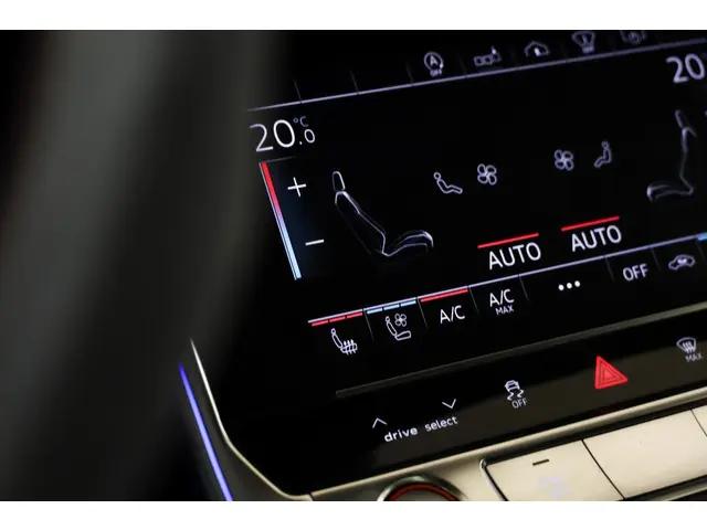 Audi RS6 A6 Avant TFSI quattro 2020 Benzine 32