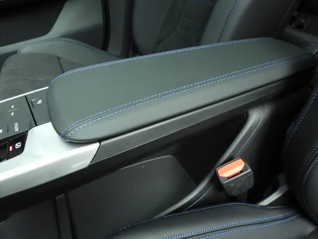 BMW X1 xDrive25e 2025 Hybride Benzine 27