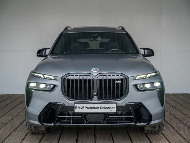 BMW X7 M60i xDrive 2023 Benzine 3