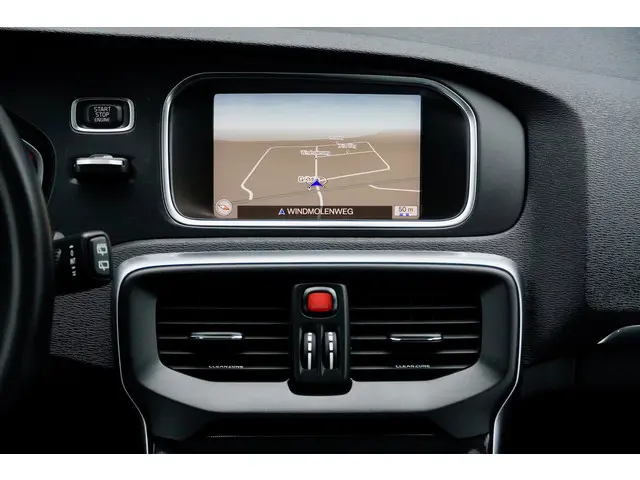 Volvo V40 2.0 T3 153 pk NORDIC BUSINESS 2018 Benzine 13