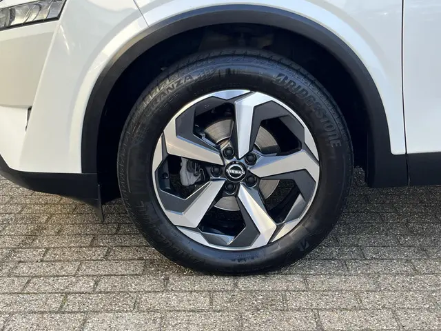 Nissan QASHQAI 1.3 MHEV Xtronic N-Connecta 2024 Benzine 34