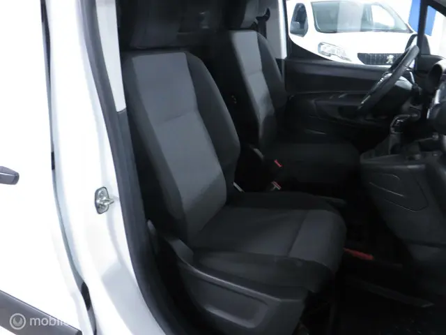 Opel Combo 1.5D L1H1 Edition 2020 Diesel 8