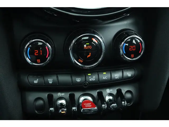 MINI Cooper S 2.0 CHILI SERIOUS BUSINESS 2015 Benzine 30
