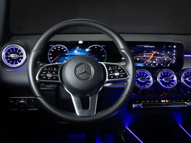 Mercedes-Benz EQB 250 Luxury Line 2023 Elektrisch 19