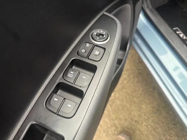 Hyundai i10 1.0i Comfort, 1e eigenaar, 2018 Benzine 12