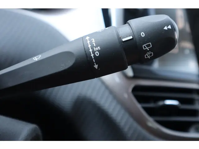 Peugeot 2008 1.2 VTi Blue Lease 2014 Benzine 21