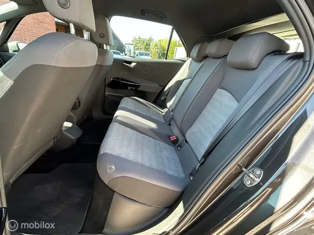 Volkswagen ID.3 First Plus 58 kWh 2020 Elektrisch 33