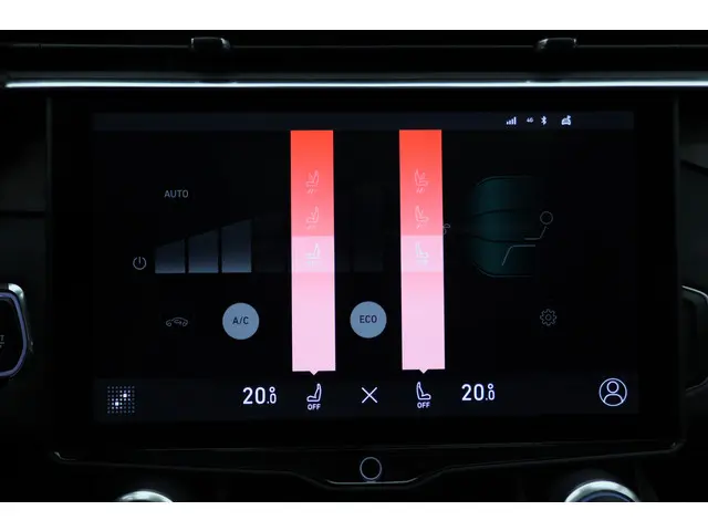 Lynk & Co 01 1.5 2022 Hybride Benzine 47