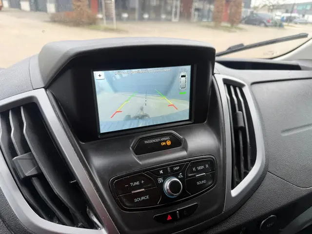 Ford Transit 350 2.0 TDCI L2H2 Trend 2018 Diesel 16