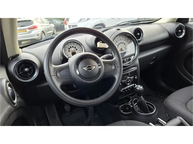 MINI Countryman Mini 1.6 One Salt 2014 Benzine 11