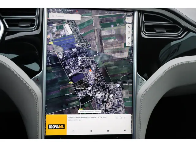 Tesla Model S 85 Base 2014 Elektrisch 28