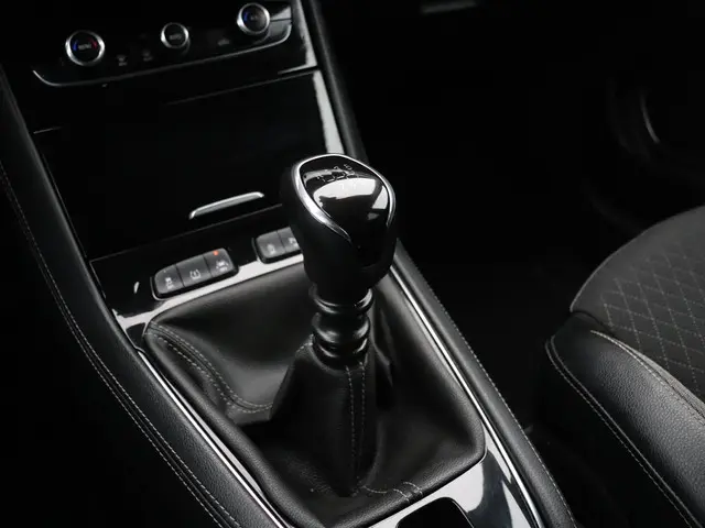 Opel Grandland X 1.2 Turbo Innovation 2018 Benzine 22