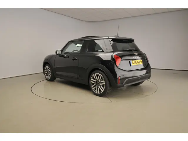 MINI 3-Deurs Cooper C 2024 Benzine 3
