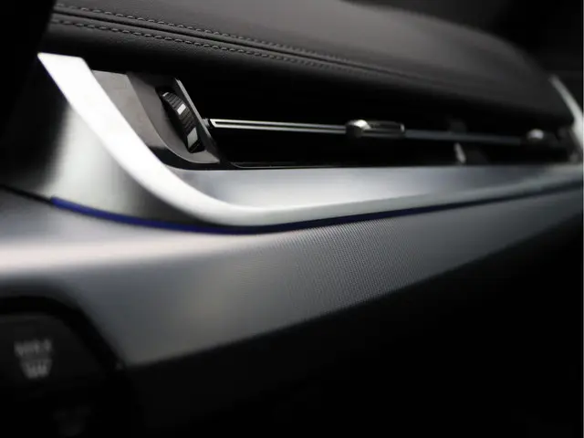 BMW X1 sDrive18i 2023 Benzine 60