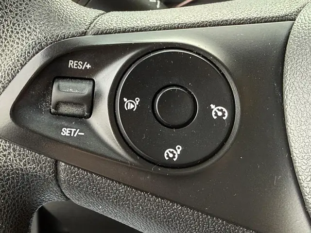 Opel Combo 1.5D L1H1 Edition 2020 Diesel 8