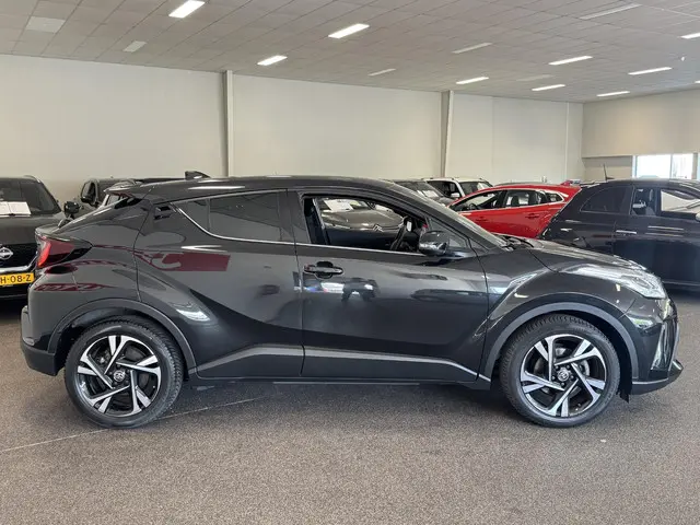 Toyota C-HR 1.8 Hybrid Style 2022 Hybride Benzine 7