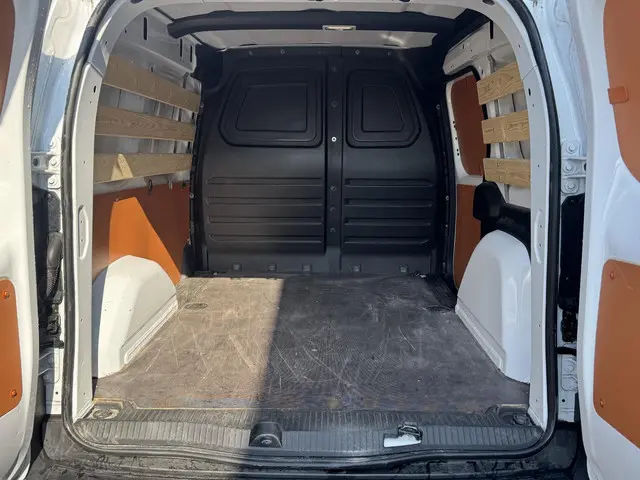 Renault Kangoo 1.5 Blue dCi 75 advance L1 2024 Diesel 8