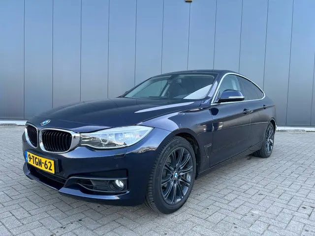 BMW 3 Serie Gran Turismo 320i High Executive 2014 Benzine