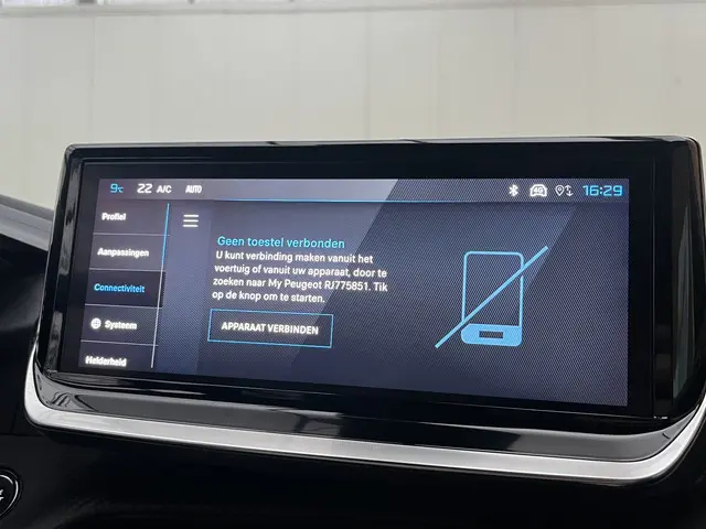 Peugeot e-2008 EV GT 54 kWh Automaat 2024 Elektrisch 14