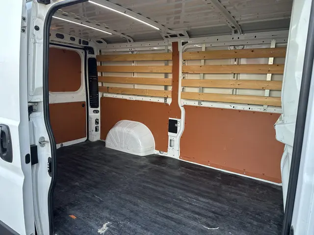 Peugeot Boxer 435 2.0 BlueHDI L2H1 Premium 2019 Diesel 12