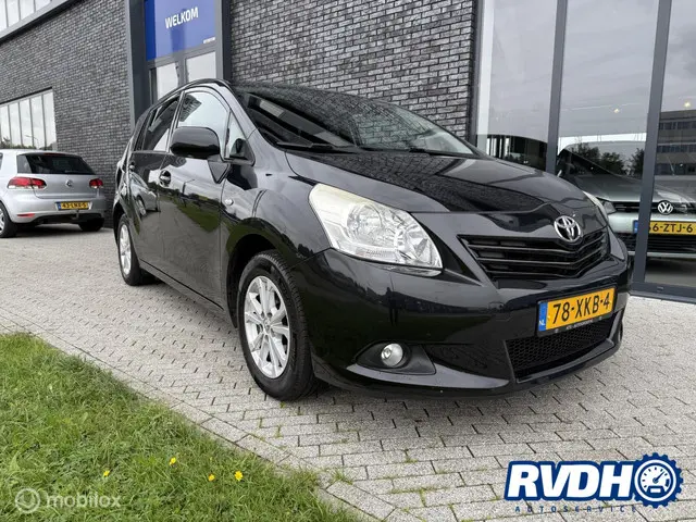 Toyota Verso 1.8 VVT-i Dynamic Business 2012 Benzine