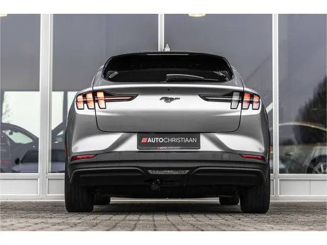 Ford Mustang Mach-E RWD 75 kWh 2021 Elektrisch 4