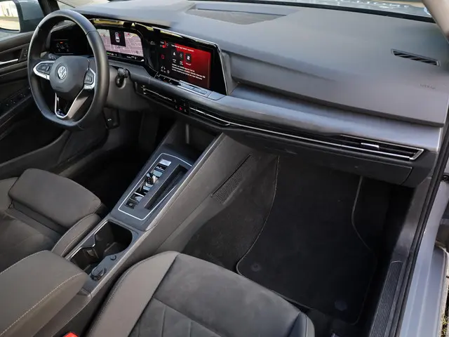 Volkswagen Golf 1.4 eHybrid PHEV 2022 Hybride Benzine 25