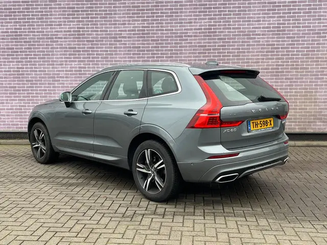 Volvo XC60 2.0 D4 AWD R-Design 2018 Diesel 5