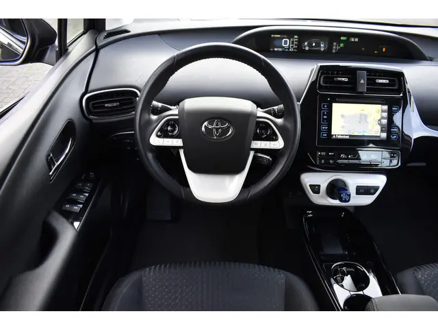 Toyota Prius 1.8 Black Edition 2018 Hybride Benzine 9