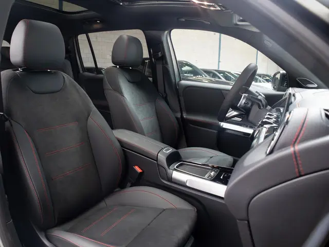 Mercedes-Benz EQB 250+ AMG Line 7p. 71 kWh 2025 Elektrisch 8