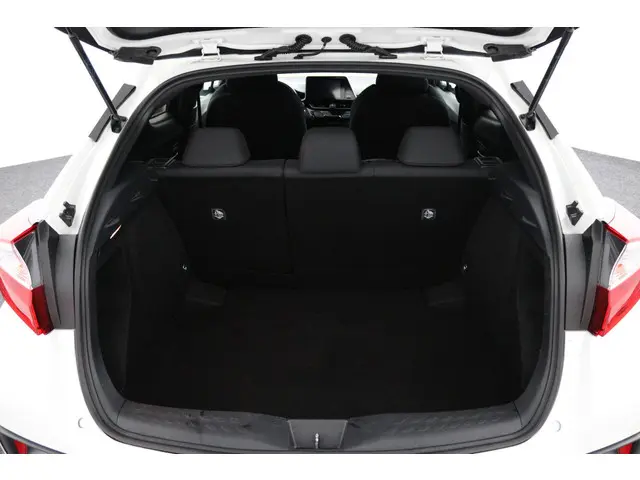 Toyota C-HR 1.8 Hybrid Dynamic 2018 Hybride Benzine 23