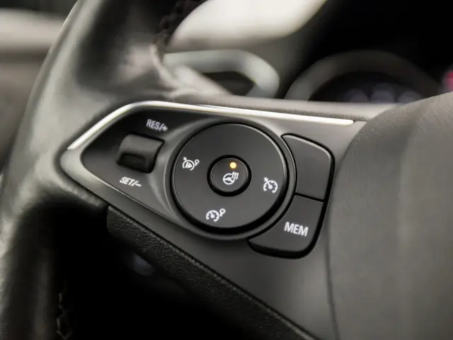 Opel Grandland X 1.2 Turbo Ultimate Sport 2018 Benzine 21