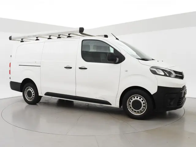 Toyota ProAce Worker 2.0 D-4D NAVIGATOR LONG 2020 Diesel 14