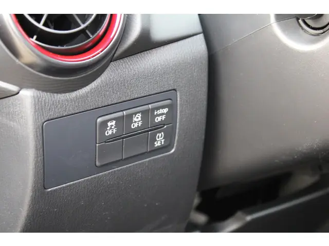 Mazda 2 1.5 e-SkyActiv-G 90 Homura 2024 Benzine 27