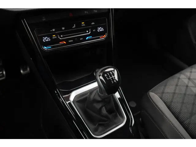 Volkswagen T-Roc 1.0 TSI R-Line 2023 Benzine 22