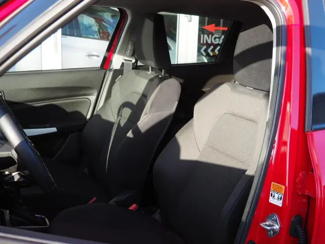 Suzuki Swift 1.2 Style Smart Hybrid 2025 Benzine 20