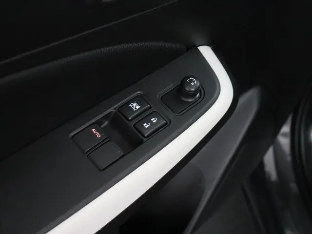 Suzuki Swift 1.2 Select Smart Hybrid 2024 Benzine 19